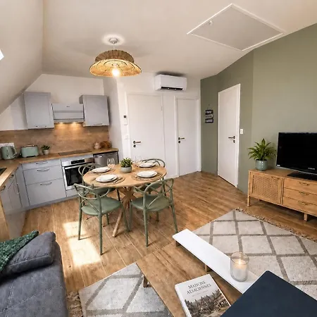 Valena Apartment *