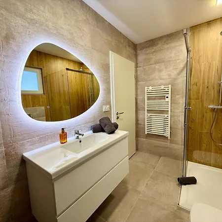 Valena Apartment *